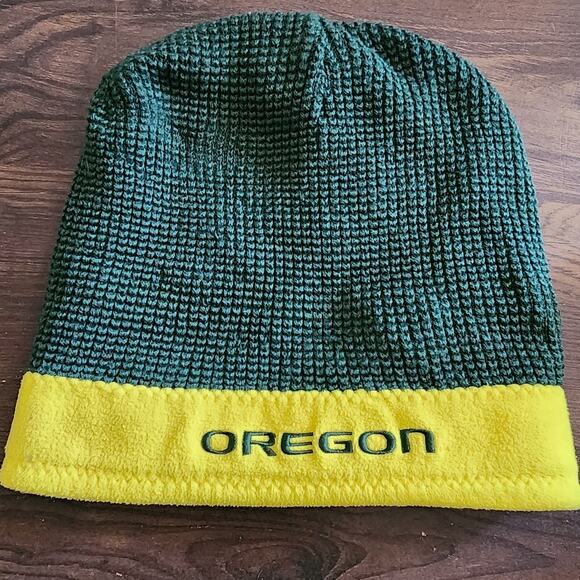 Nike Reversible Fleece Knit Cuffed Oregon Duck Beanie - Picture 2 of 6